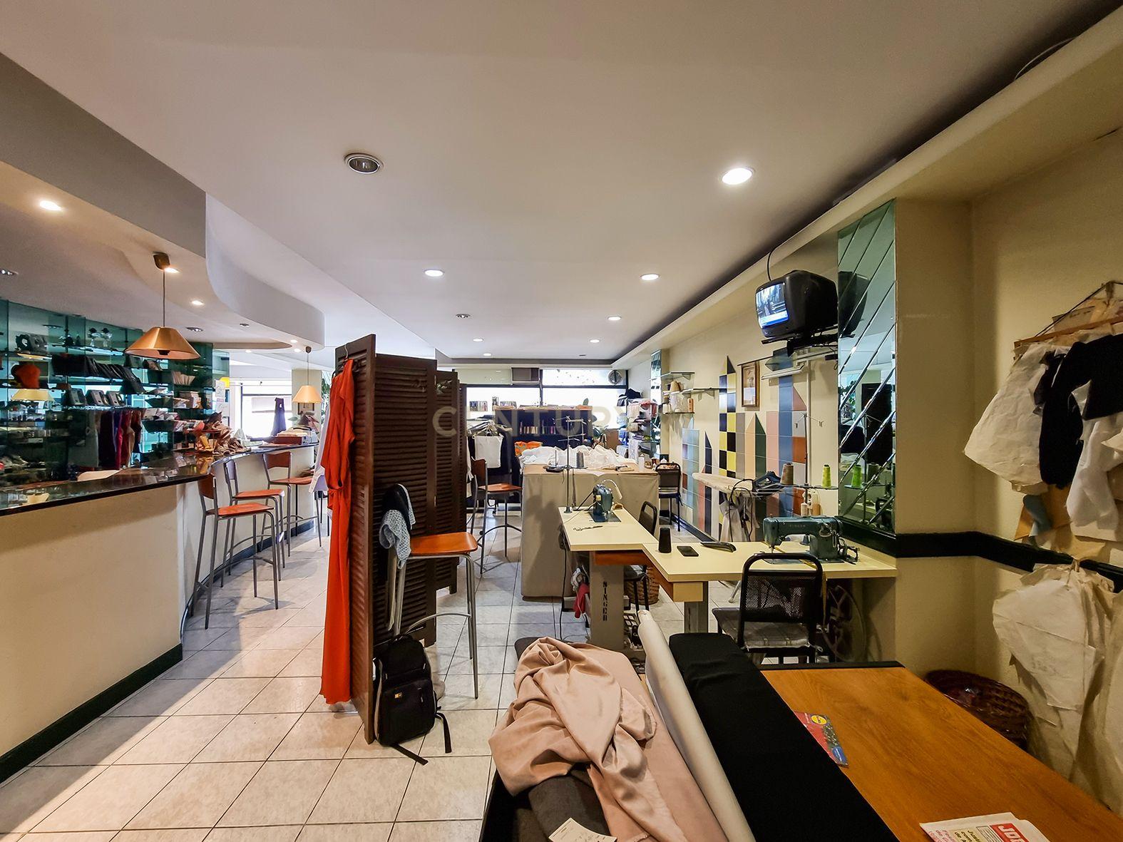 Loja de Prestígio no centro de Santo Tirso - Image 15