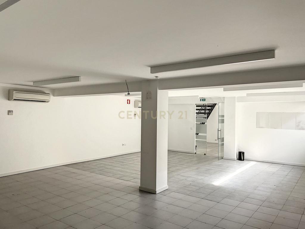 Loja com 544m2 no Centro de Aveiro - Image 21