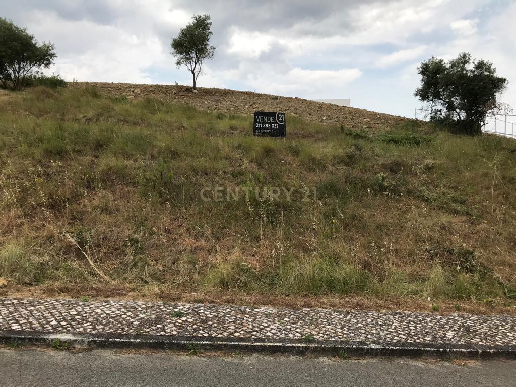 Lote para construção no loteamento Quinta da Coutada, freguesia e concelho de Vila Franca de Xira. - Image 1