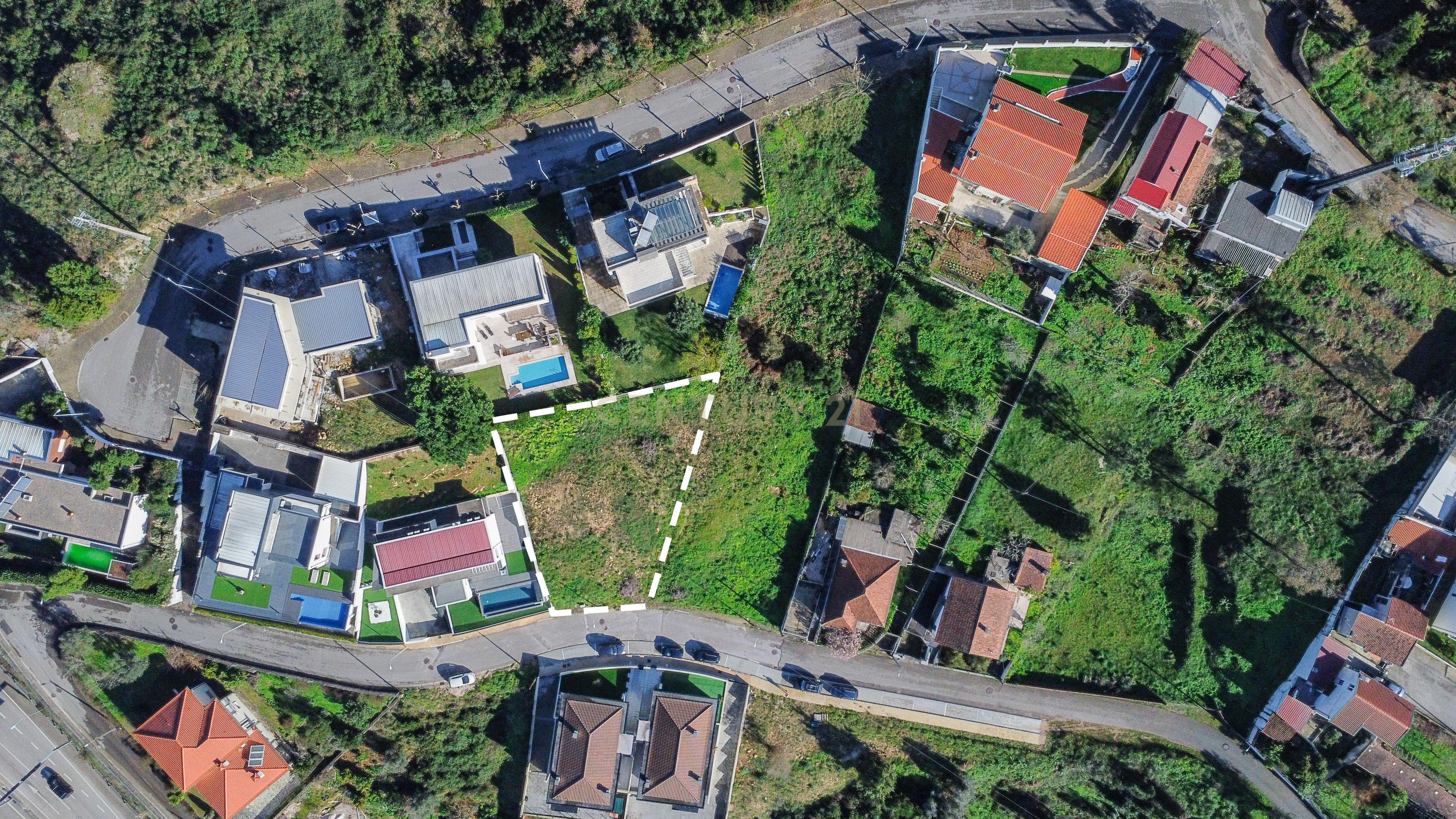 Oportunidade Única para a Sua Moradia de Sonho em Loteamento - Image 9