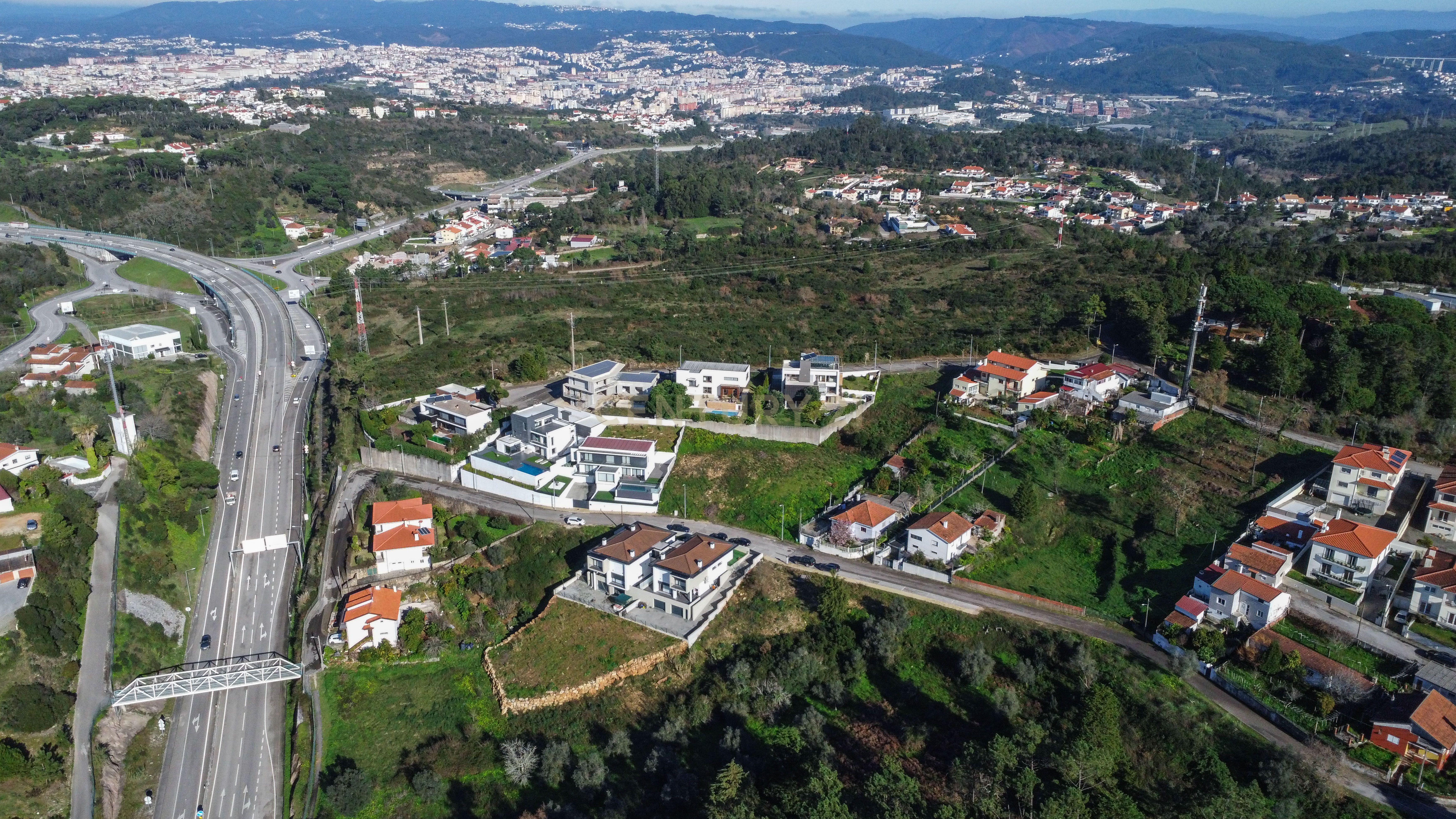 Lote - Oportunidade Única para a Sua Moradia de Sonho em Loteamento - Image 10