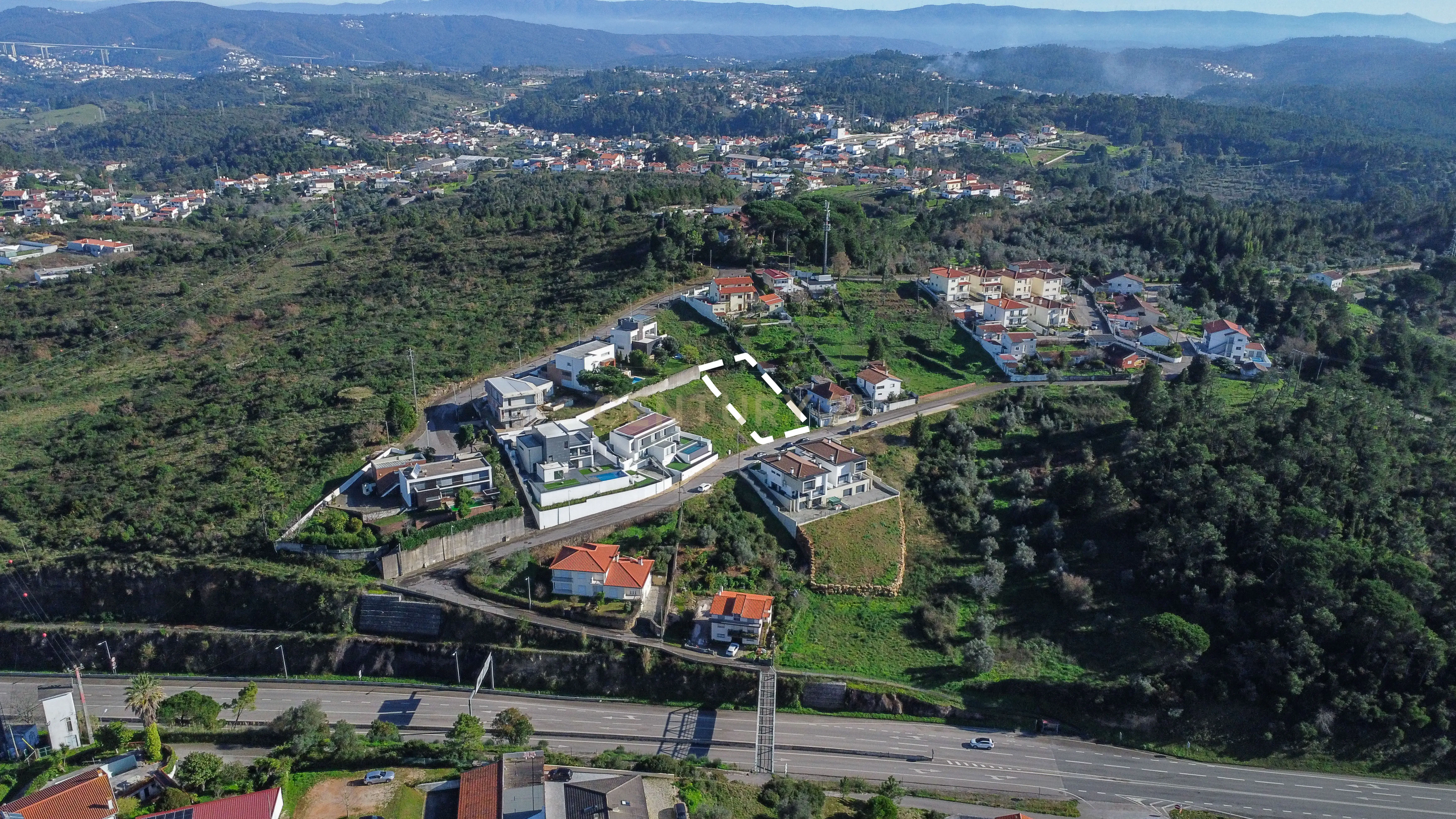 Lote - Oportunidade Única para a Sua Moradia de Sonho em Loteamento - Image 6