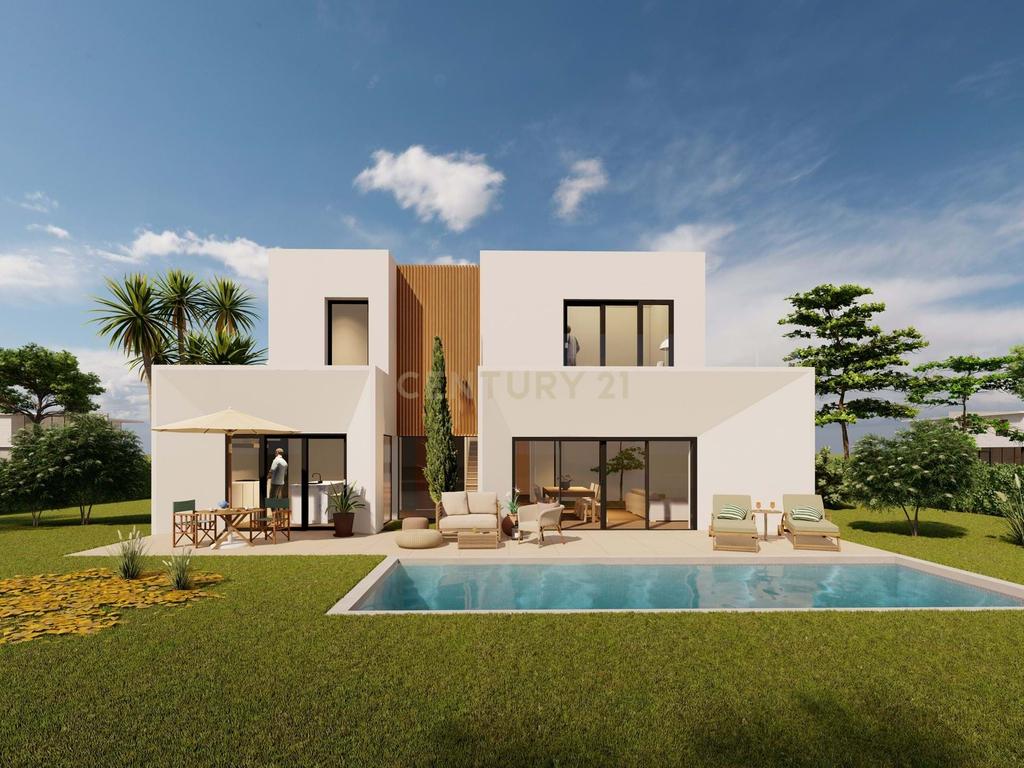 Terreno com Permissão de Construção em Local Privilegiado - Image 2