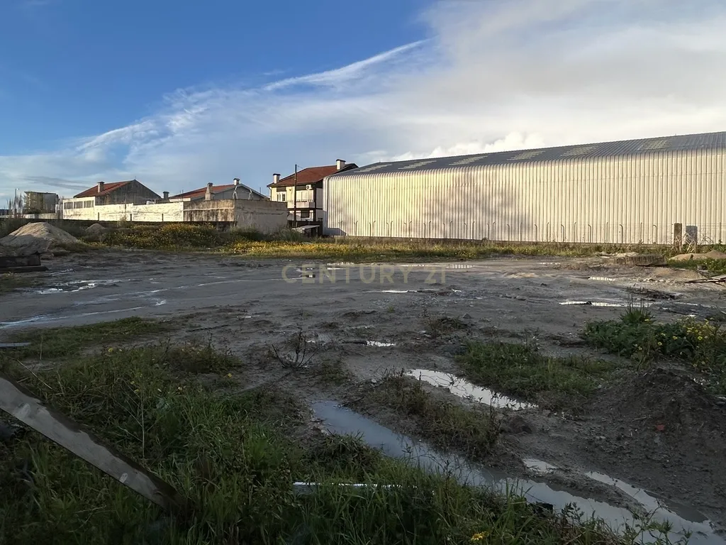 Lote 1 junto à Rua Oriental e A28, para construção de moradia - Image 7