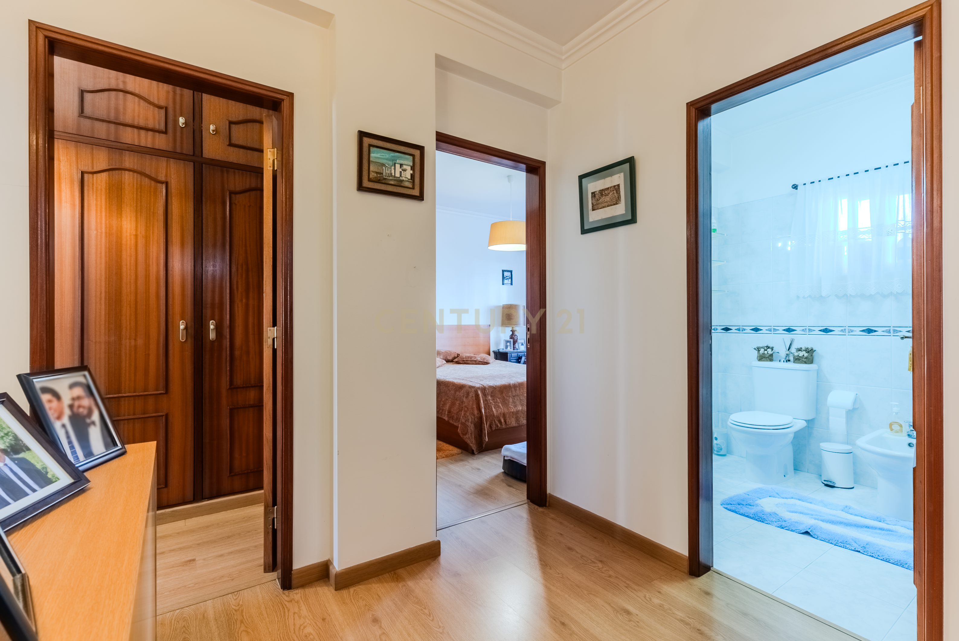 Apartamento T3 à venda na Ericeira, com vista mar e localização privilegiada. - Image 24