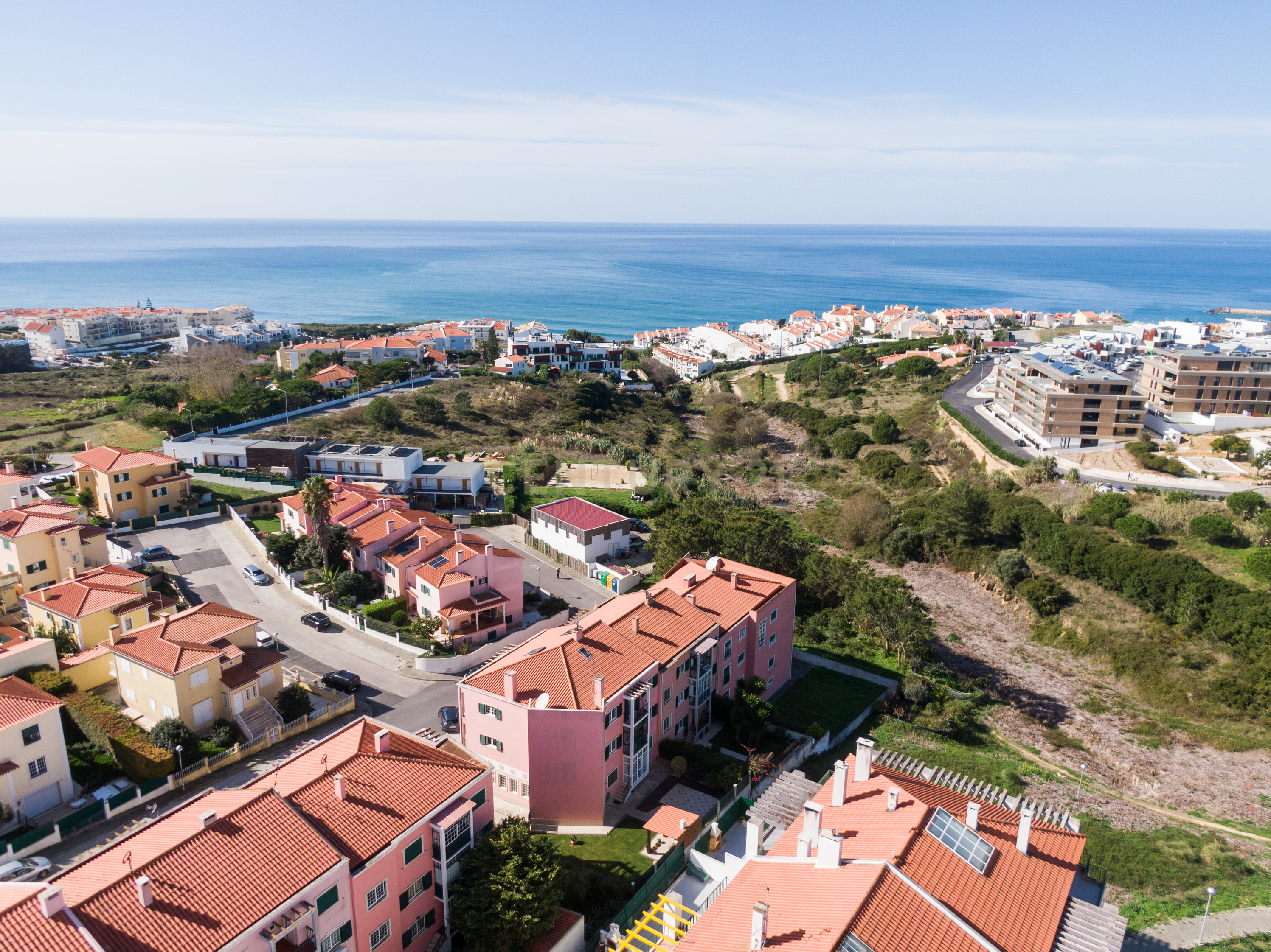 Apartamento T3 à venda na Ericeira, com vista mar e localização privilegiada. - Image 2