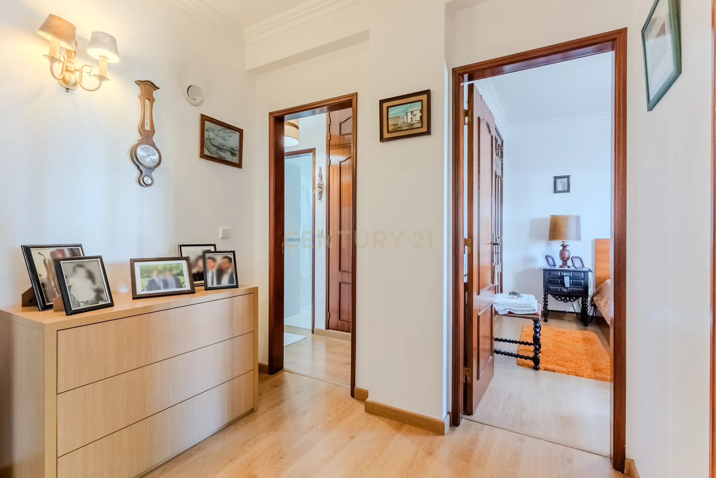 Apartamento T3 à venda na Ericeira, com vista mar e localização privilegiada. - Image 23