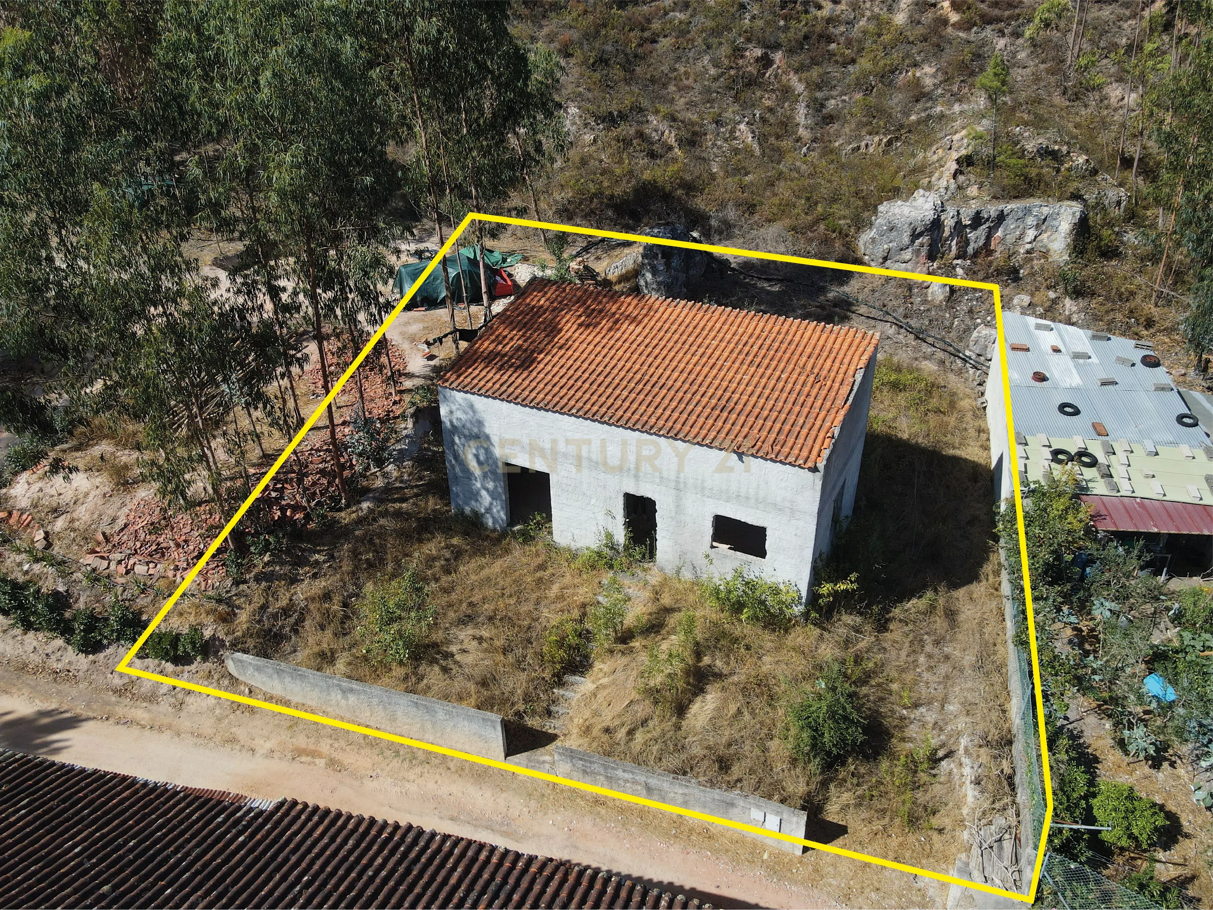 Moradia T0 em Miranda do Corvo, €33.000