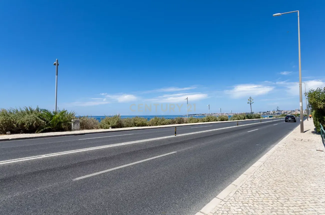 Moradia T3 em São Pedro do Estoril - Mobilado ou Não. - Image 30