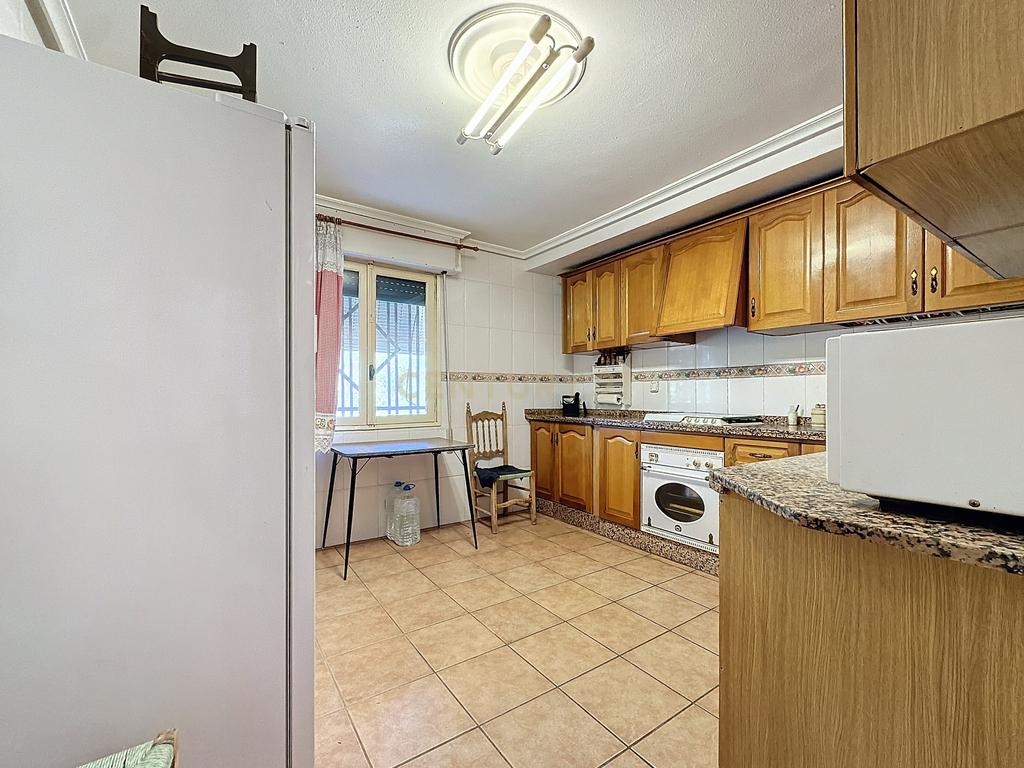 undefined - Image 8