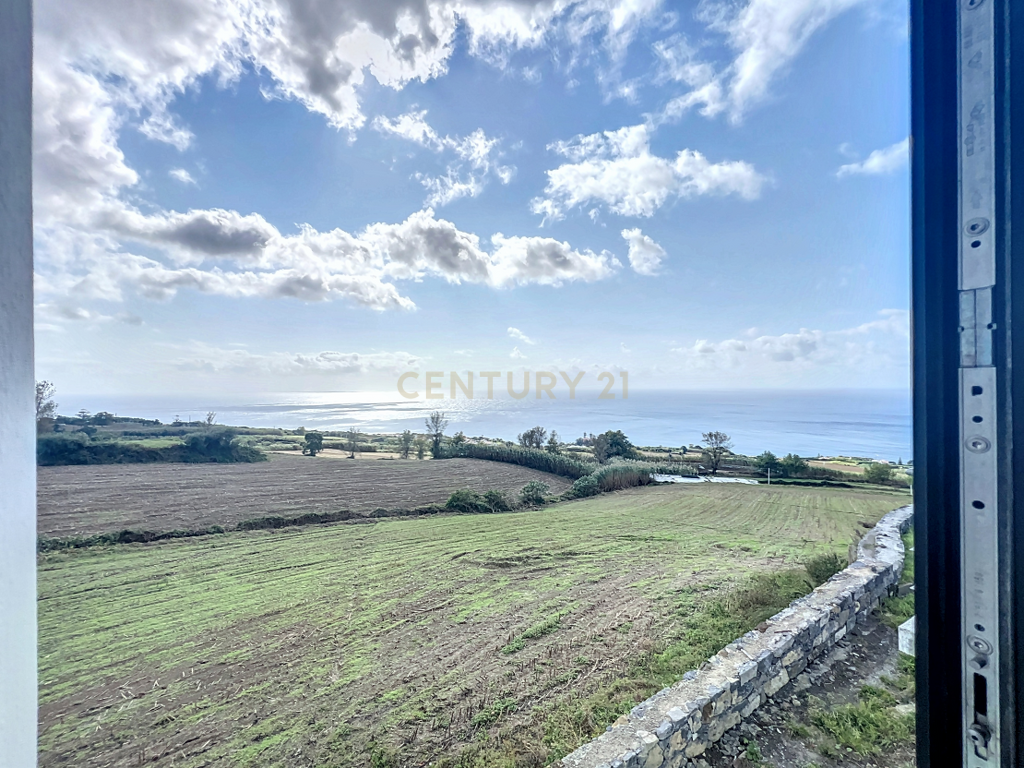 Moradia Nova com Vista Inigualável para o Ilhéu de Vila Franca do Campo e o Mar! - Image 11