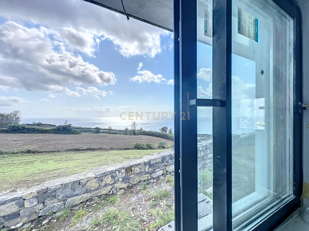 Moradia Nova com Vista Inigualável para o Ilhéu de Vila Franca do Campo e o Mar! - Image 10
