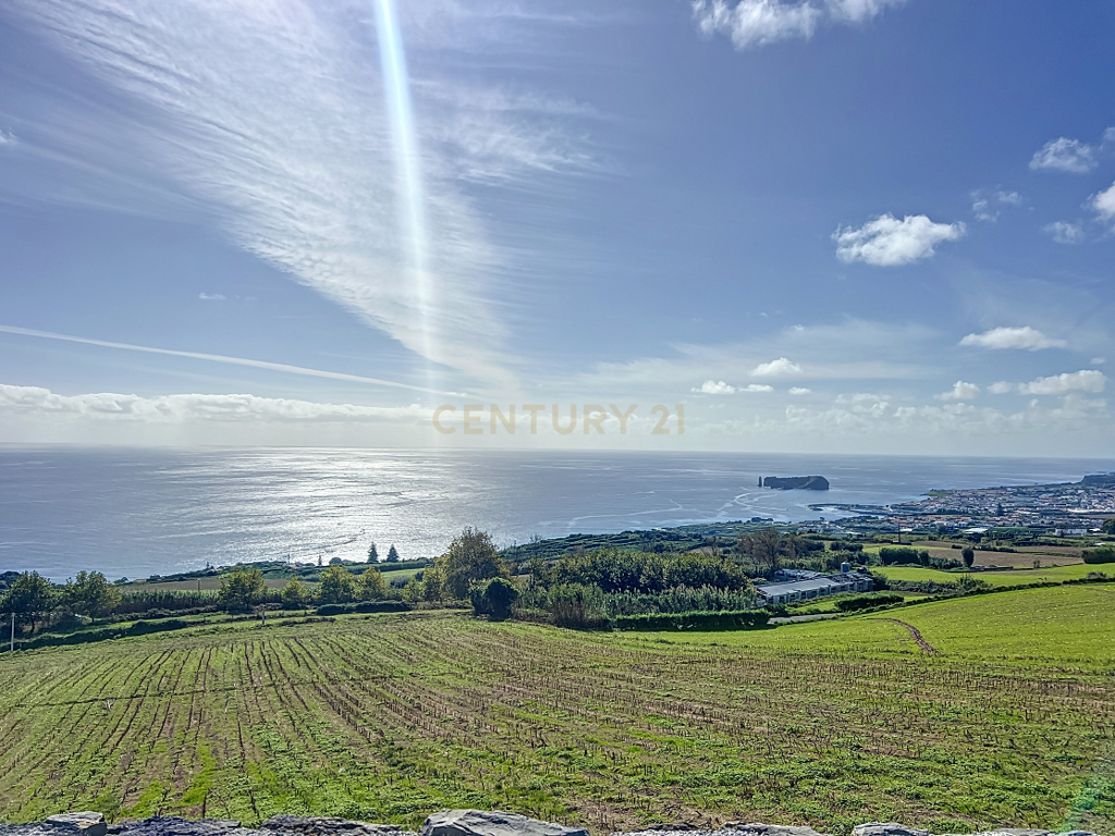 Moradia Nova com Vista Inigualável para o Ilhéu de Vila Franca do Campo e o Mar! - Image 18