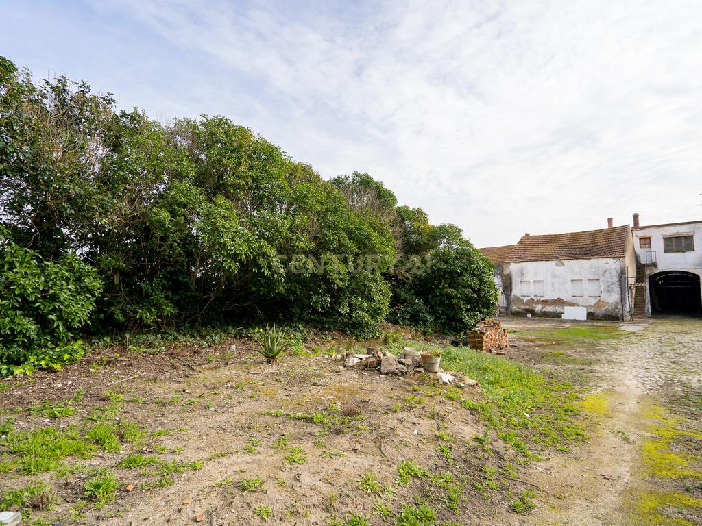 Terreno urbano com Edifício no Montijo para Habitação de 2432 m2 - Image 26