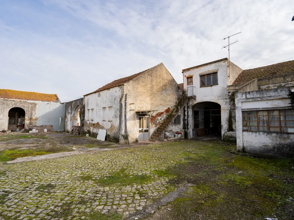 Terreno urbano com Edifício no Montijo para Habitação de 2432 m2 - Image 15