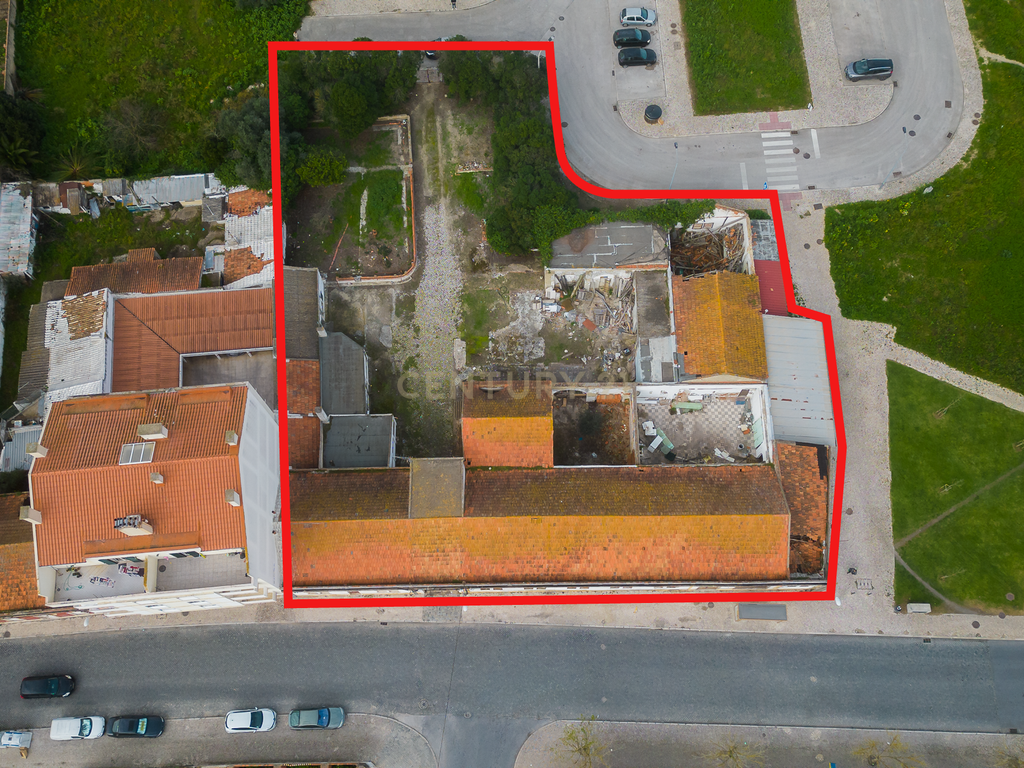Terreno urbano com Edifício no Montijo para Habitação de 2432 m2 - Image 5