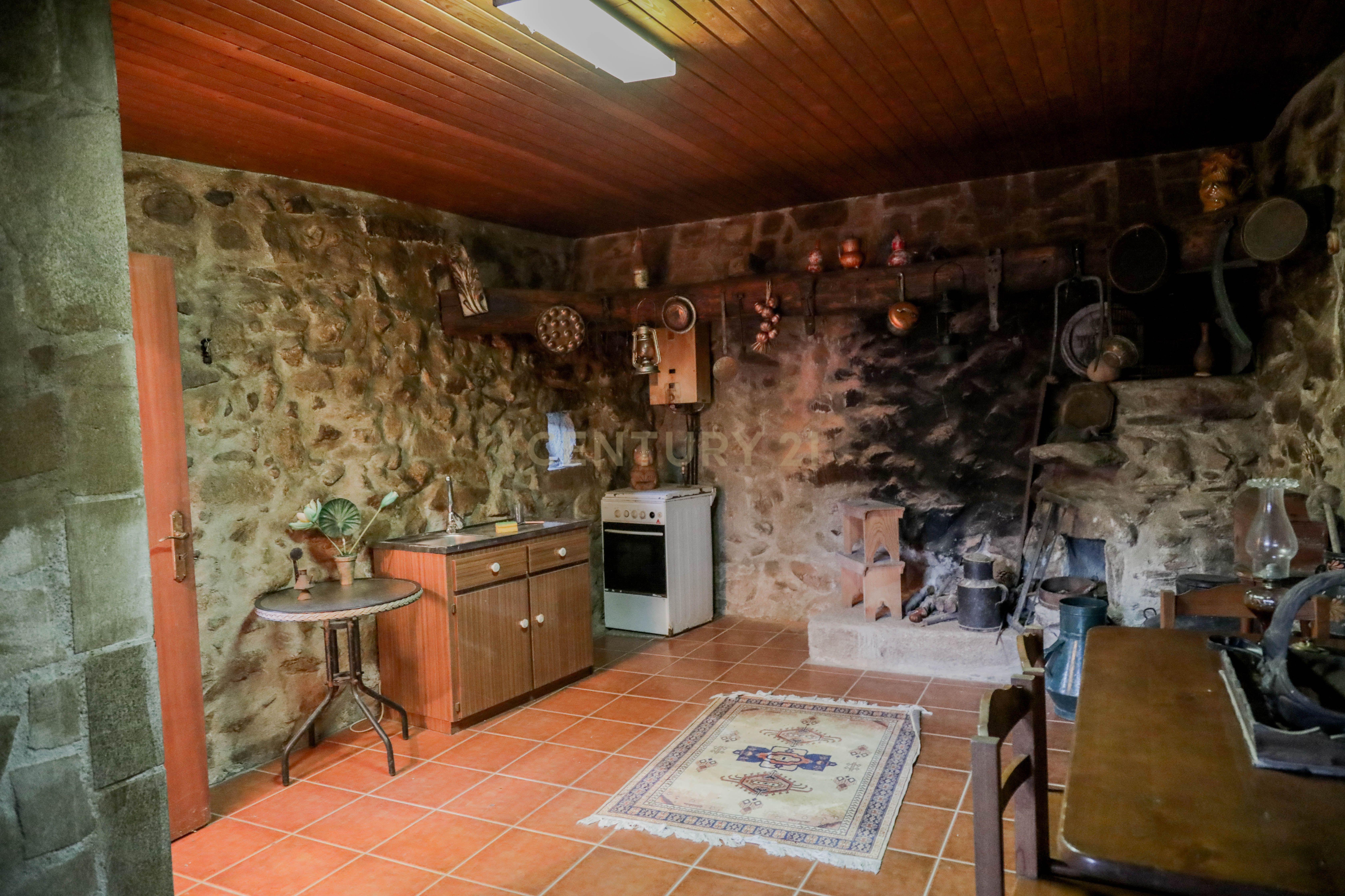 Moradia com três quartos situada numa propriedade em Monção. - Image 70
