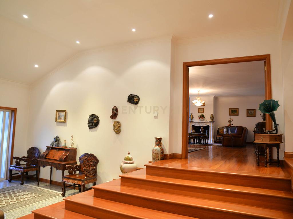 Moradia com três quartos situada numa propriedade em Monção. - Image 4