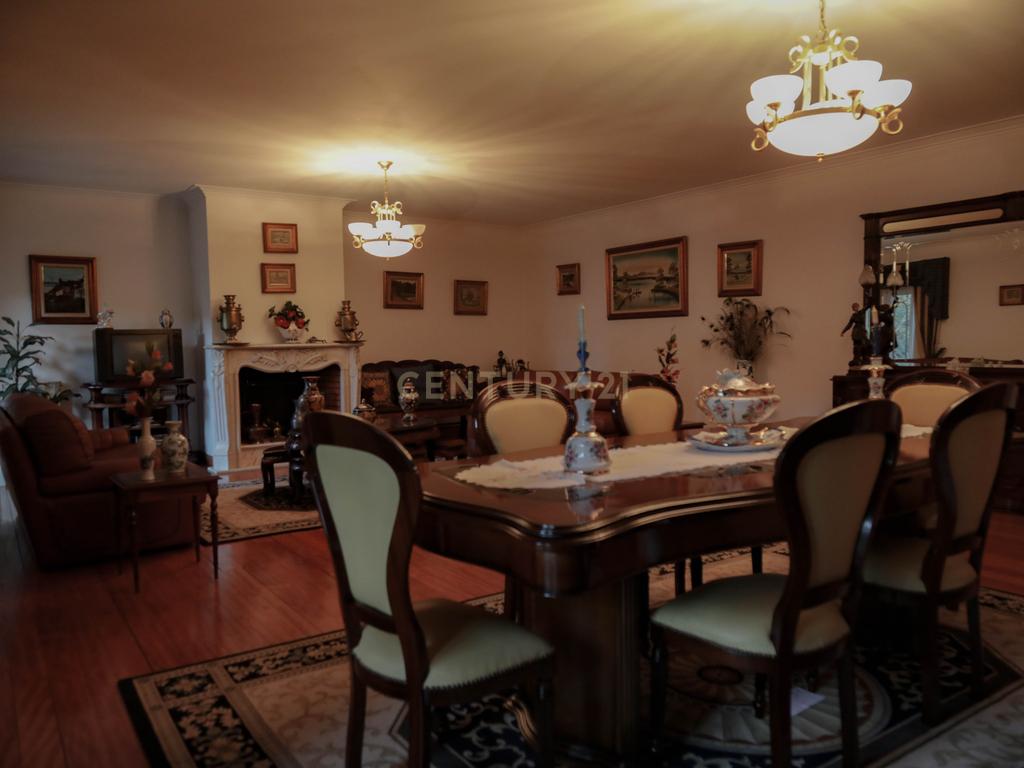 Moradia com três quartos situada numa propriedade em Monção. - Image 12