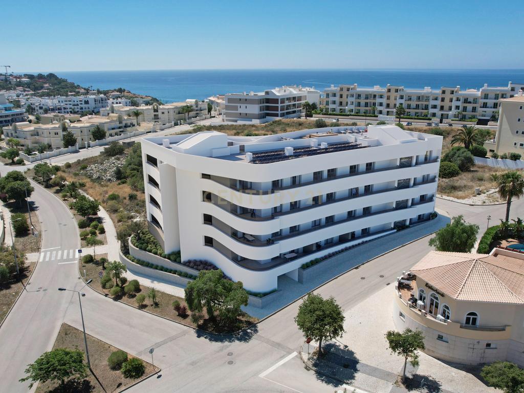 Apartamento Moderno T2 em construção no Porto de Mós em Lagos - Image 4