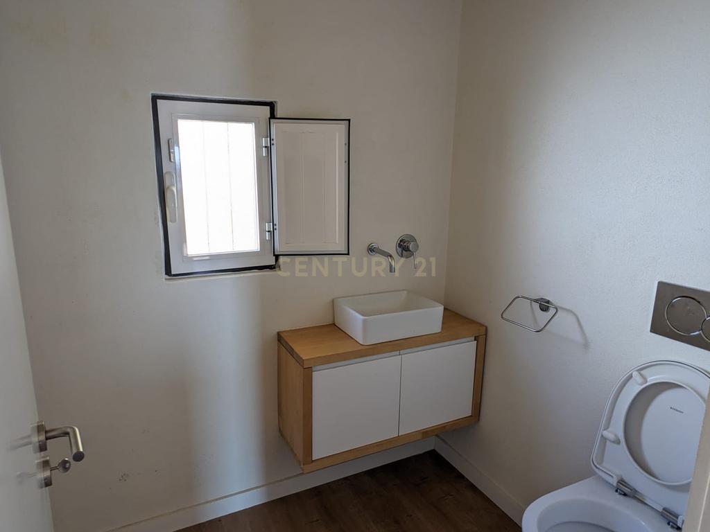 Excelente Oportunidade - Moradia T2 em Montargil - Image 11