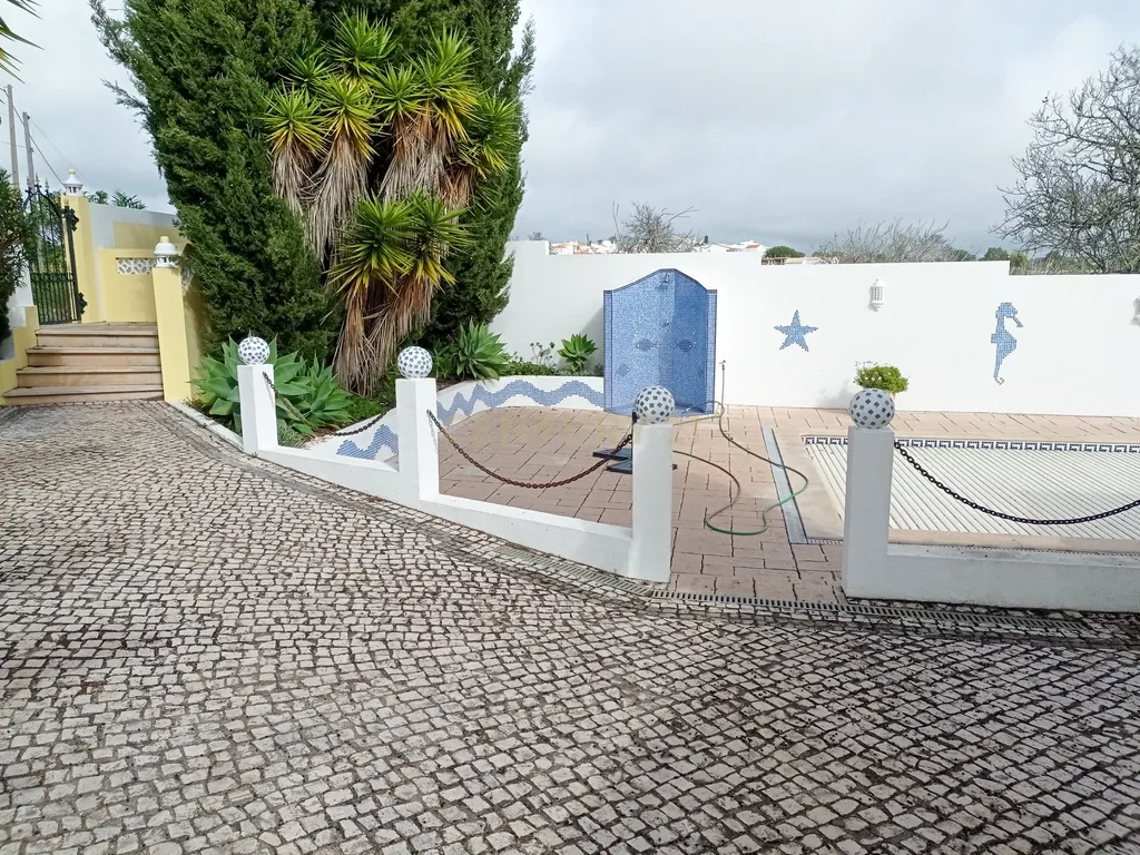 Moradia com Piscina, 4 Quartos, Espiche, Lagos - Image 1