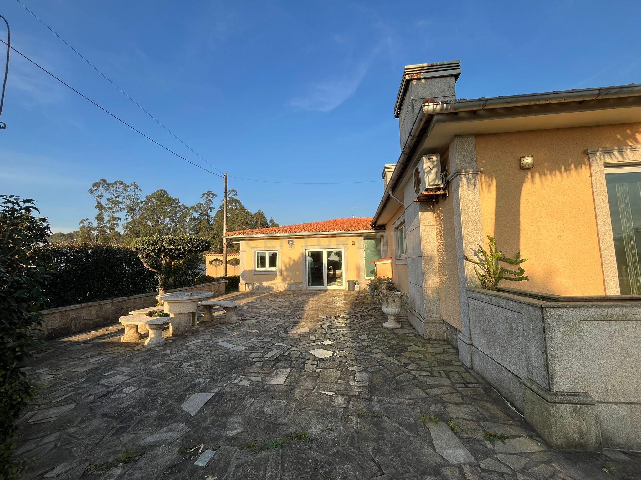 Moradia Térrea com Terreno de 7 343 em Gandra, Esposende - Image 9