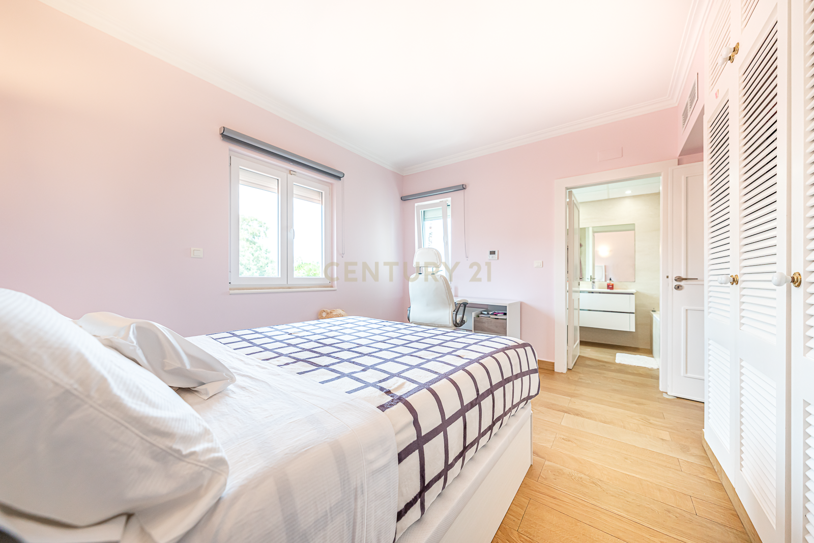 Moradia de luxo isolada com 600m2 | Quinta da Beloura - Image 17