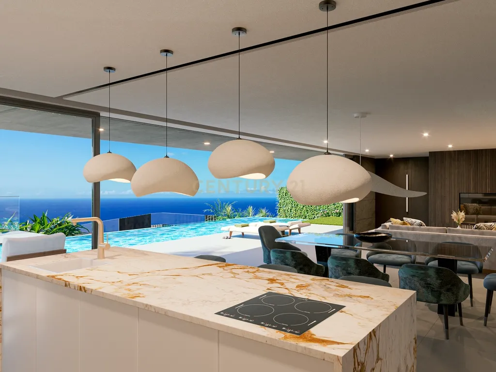 Espaçosa Moradia de luxo com três Suites e Piscina, na Calheta (Madeira) - Image 2