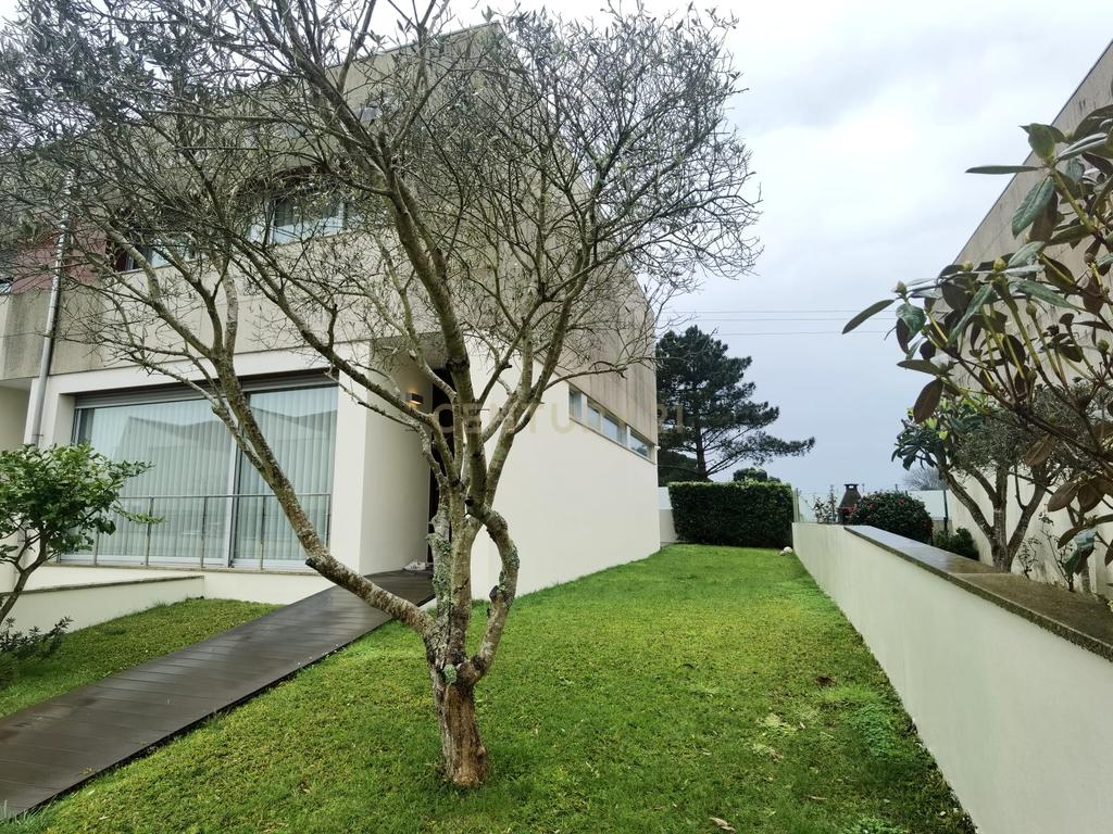 Luxuosa Moradia em Braga, Esposende - Comunidade Fechada - Image 1