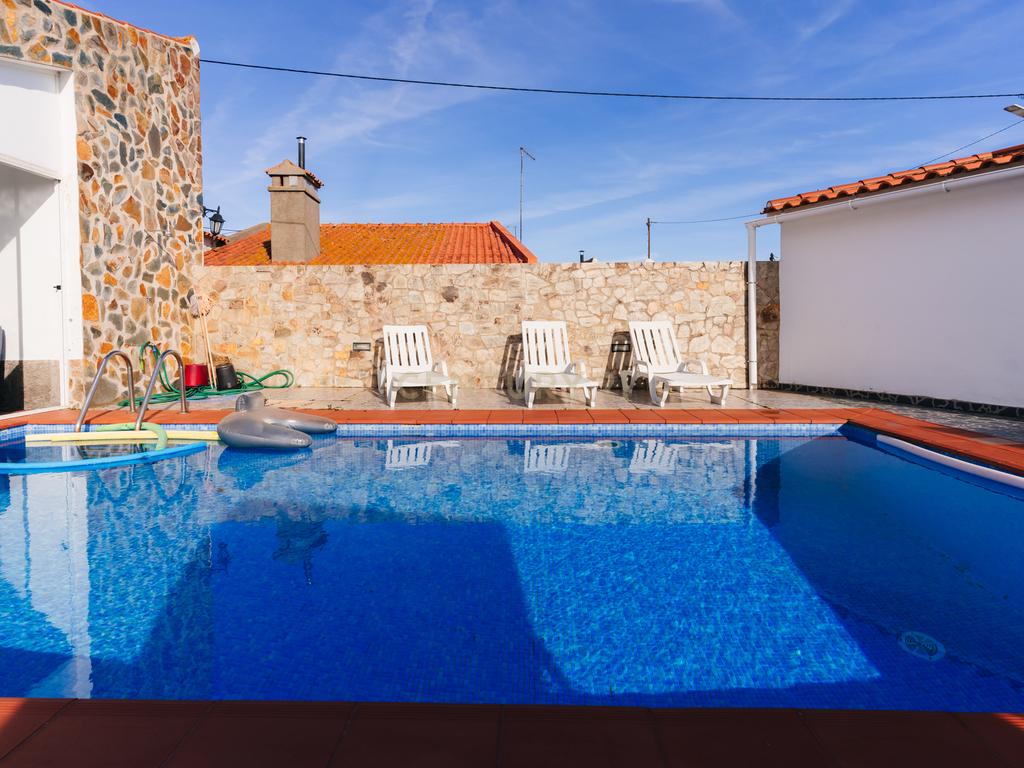 Moradia isolada a 10 minutos de Estremoz- T4, áreas generosas Ar condicionado Piscina, garagem, terreno com 5233m2 - Image 28