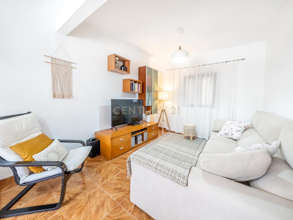 Moradia Bi Familiar T2+2 em Grândola - Image 2
