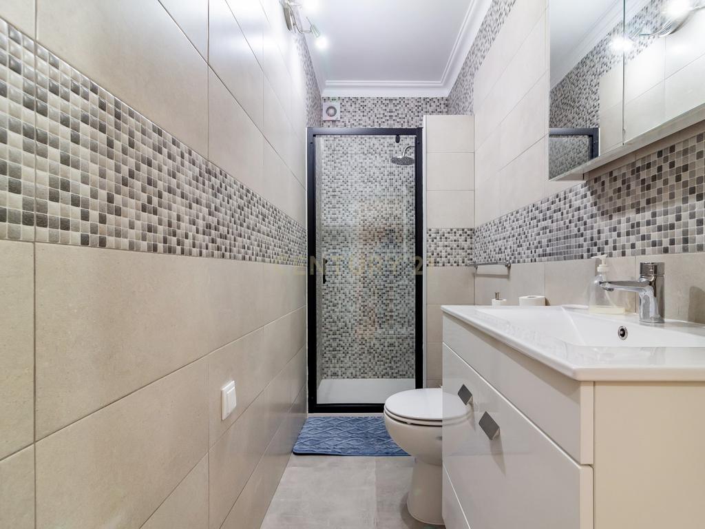 Moradia térrea isolada com piscina - Image 33