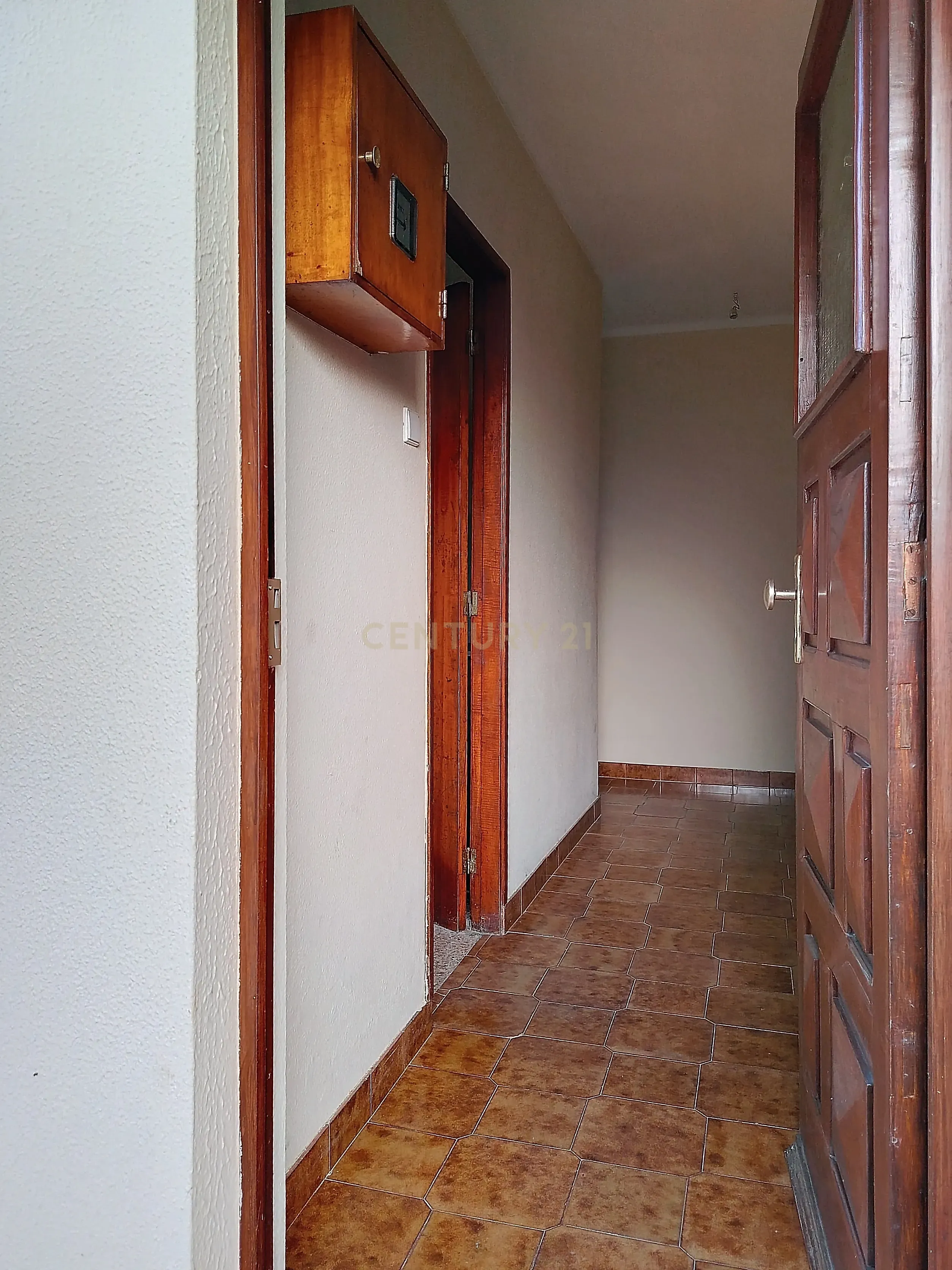 Moradia com 5 quartos em Santa Marta de Portuzelo com Amplo Espaço e Potencial - Image 16