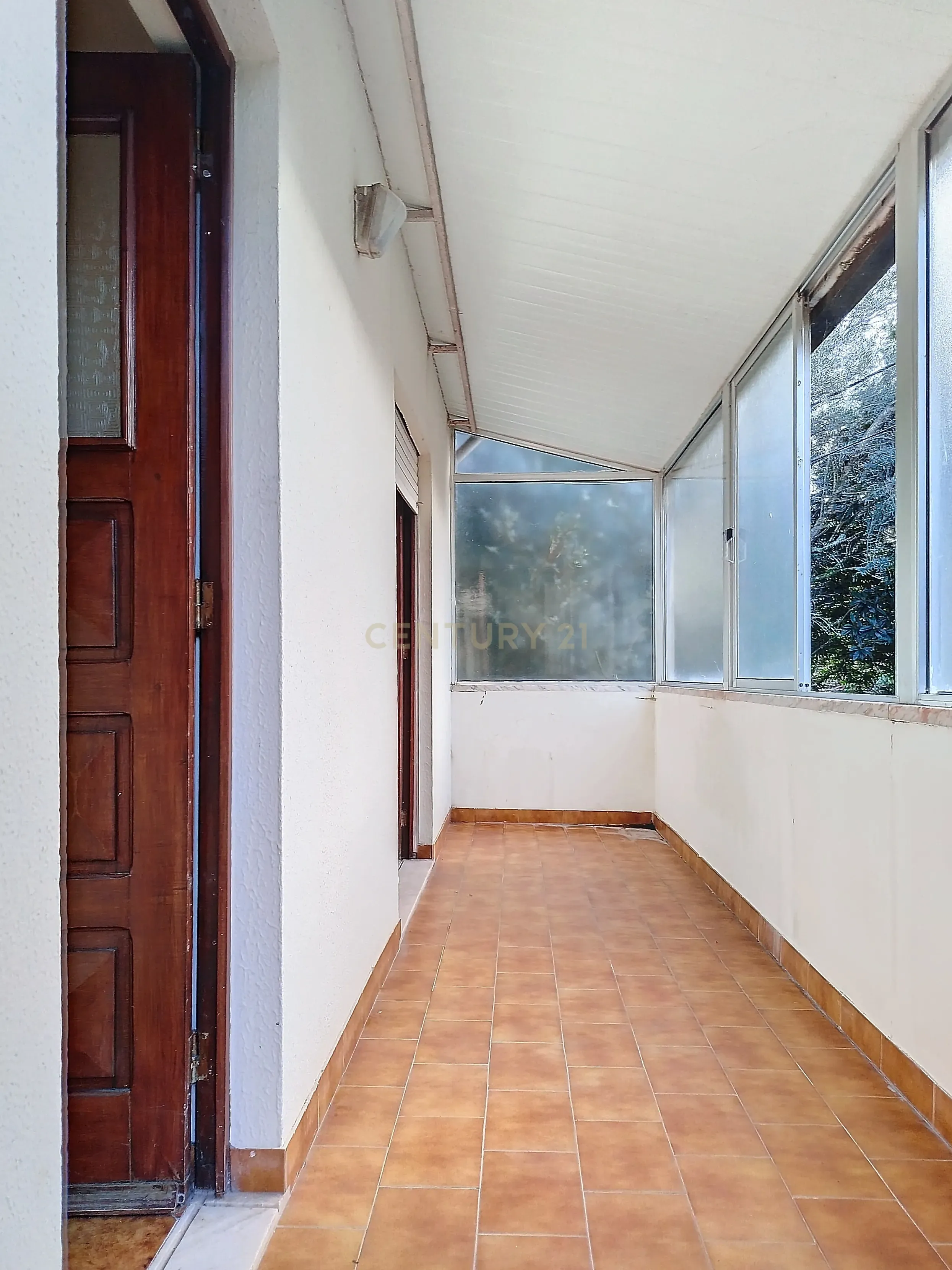 Moradia com 5 quartos em Santa Marta de Portuzelo com Amplo Espaço e Potencial - Image 20