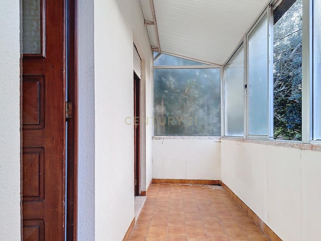 Moradia com 5 quartos em Santa Marta de Portuzelo com Amplo Espaço e Potencial - Image 20
