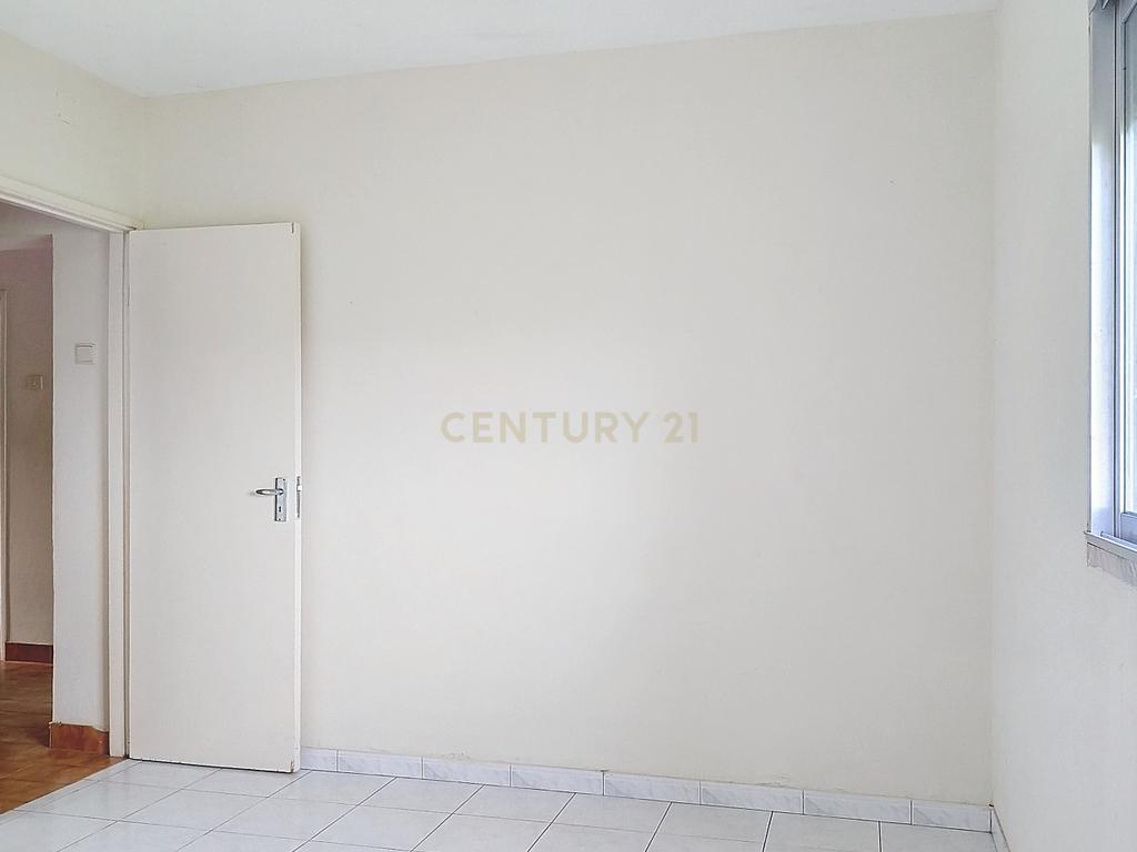 Moradia com 5 quartos em Santa Marta de Portuzelo com Amplo Espaço e Potencial - Image 27