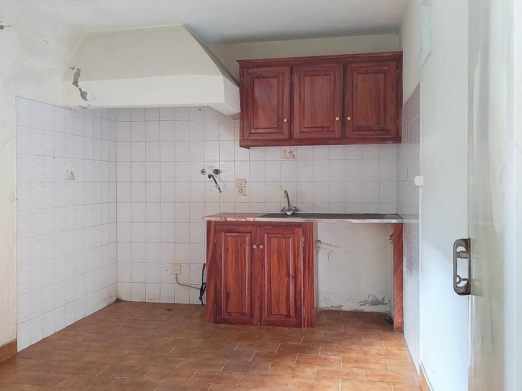 Moradia com 5 quartos em Santa Marta de Portuzelo com Amplo Espaço e Potencial - Image 28