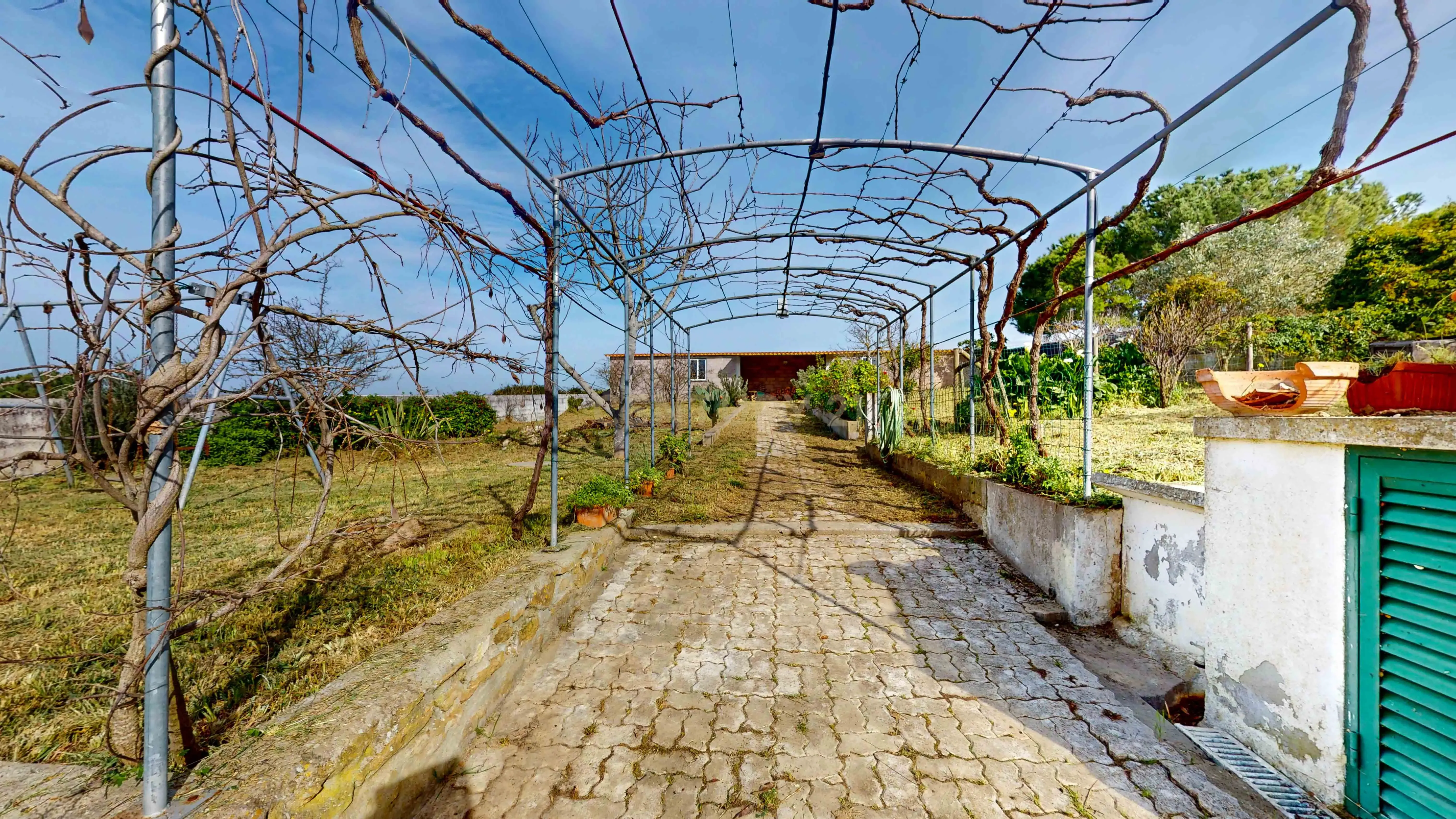 Moradia espaçosa, lugar tranquilo, em Lote de 1140m2 - Image 21