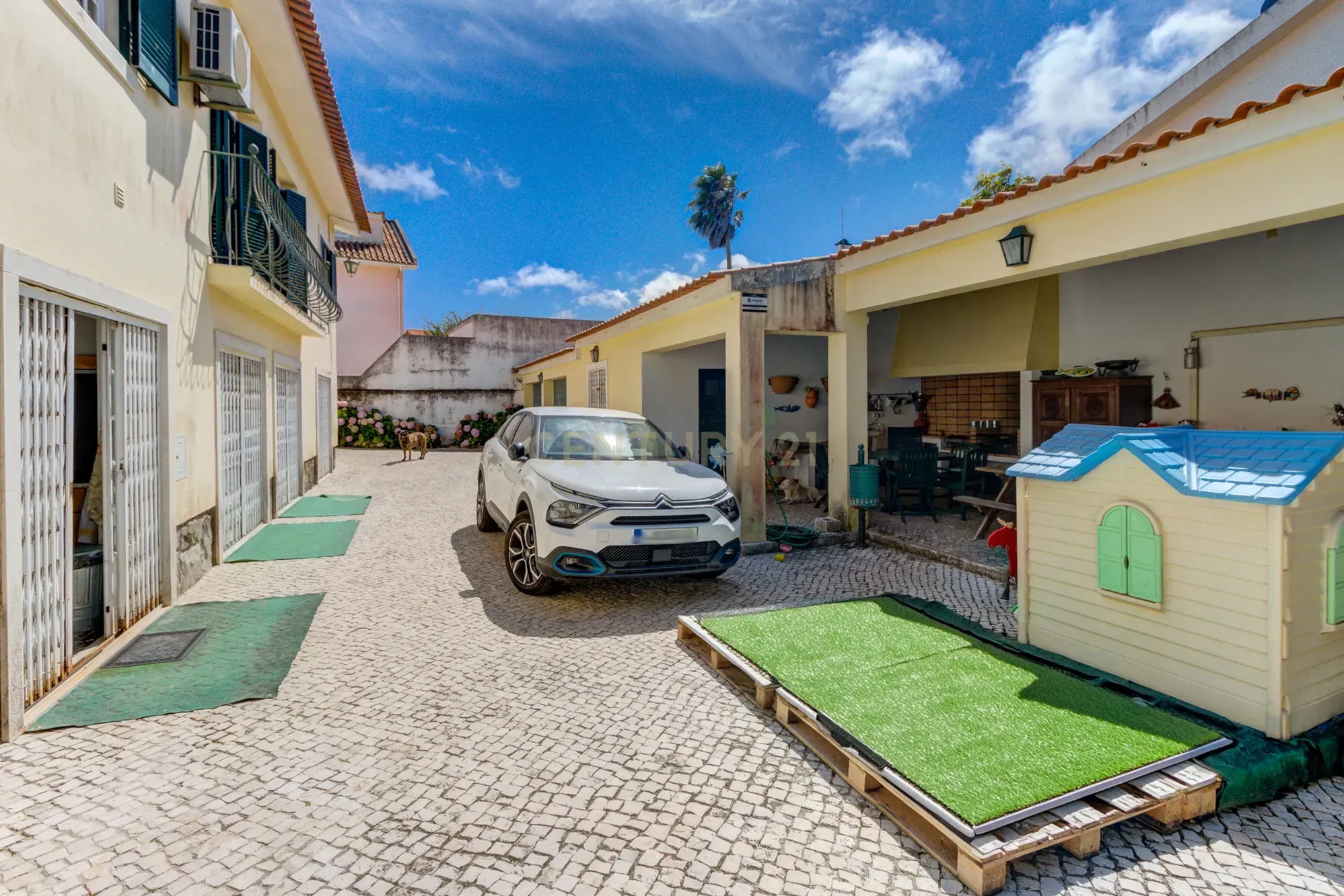 Moradia T4 no Bairro Residencial Casais de Mem-Martins - Image 40