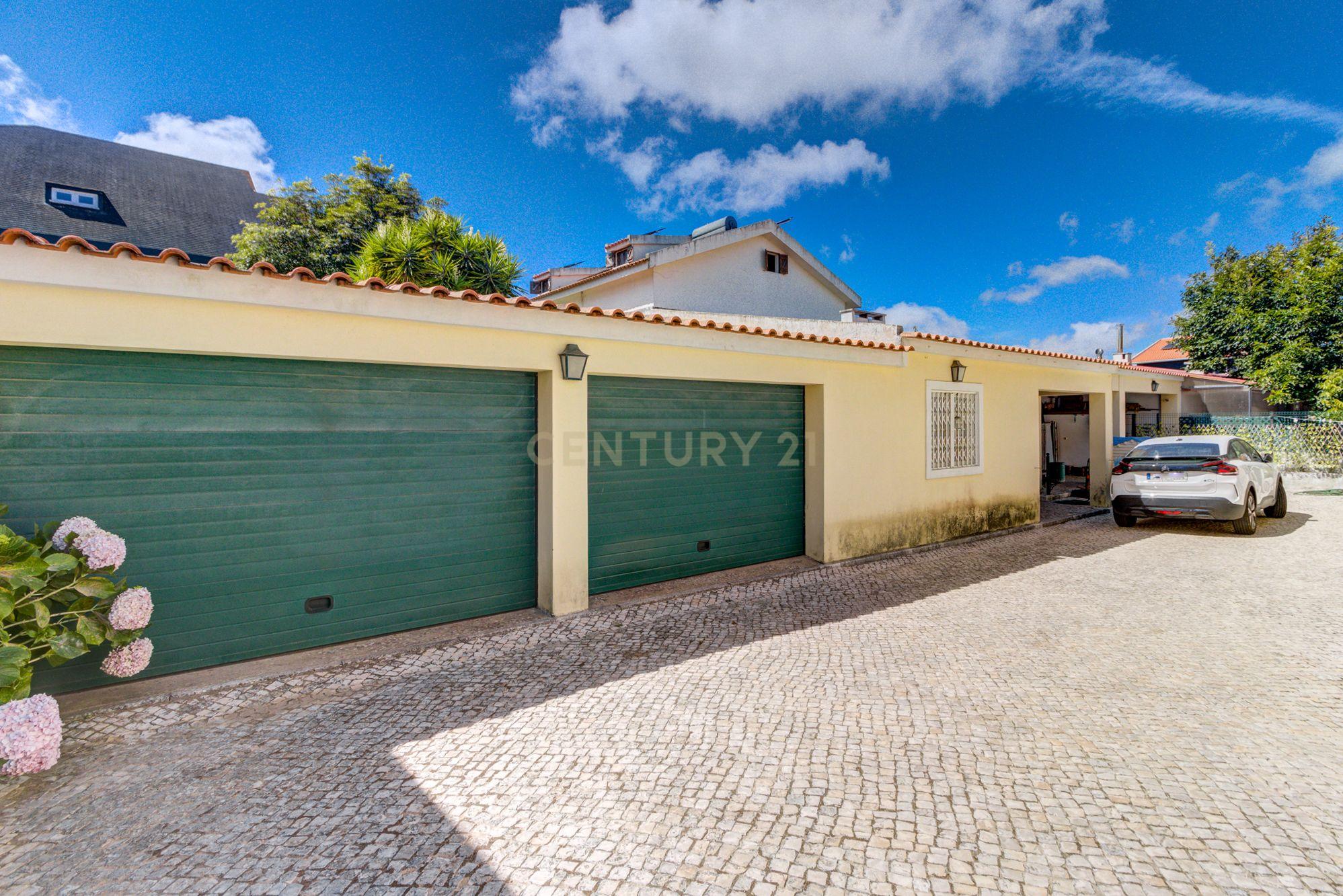 Moradia T4 no Bairro Residencial Casais de Mem-Martins - Image 37