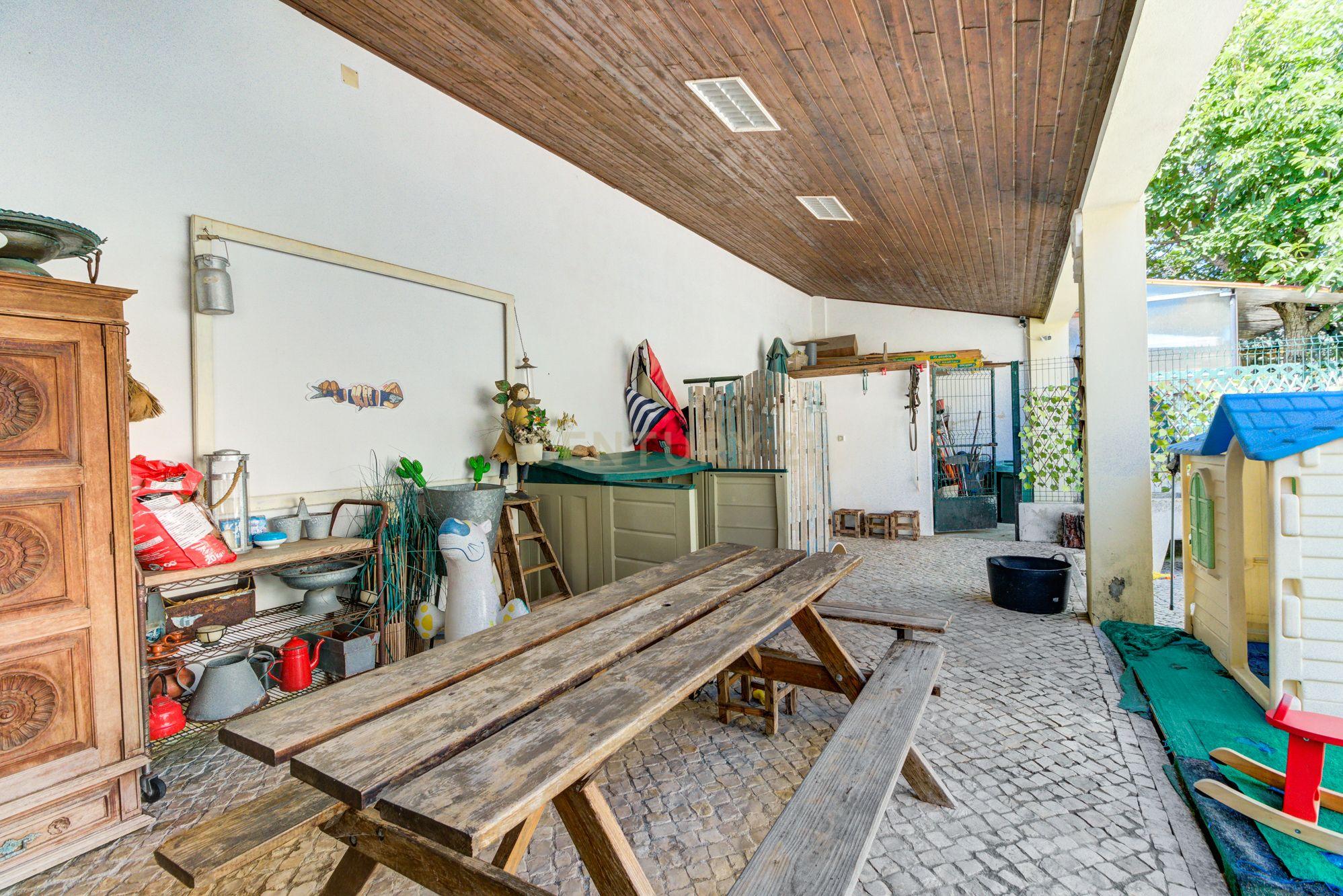 Moradia T4 no Bairro Residencial Casais de Mem-Martins - Image 39