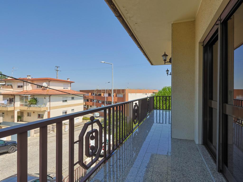 Moradia T4 em Fornelo Vairão - Vila do Conde - Image 13