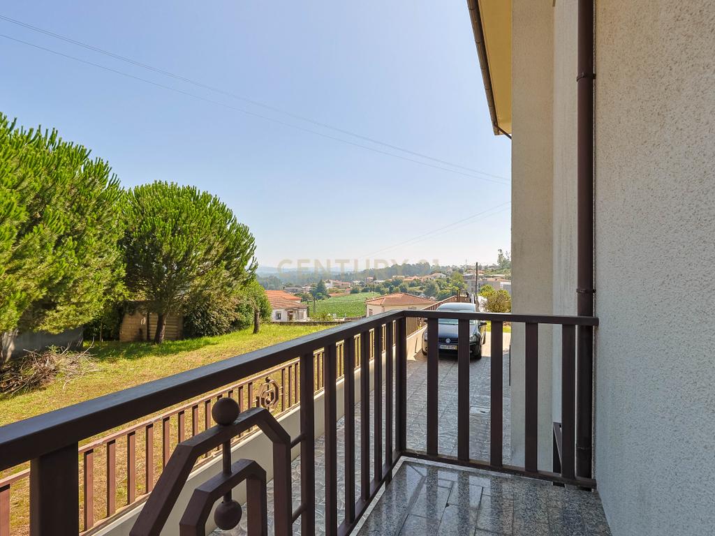 Moradia T4 em Fornelo Vairão - Vila do Conde - Image 17