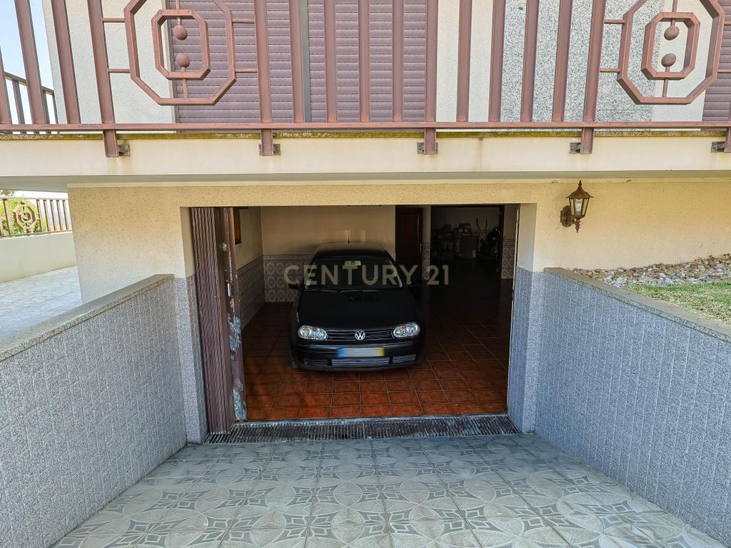 Moradia T4 em Fornelo Vairão - Vila do Conde - Image 32
