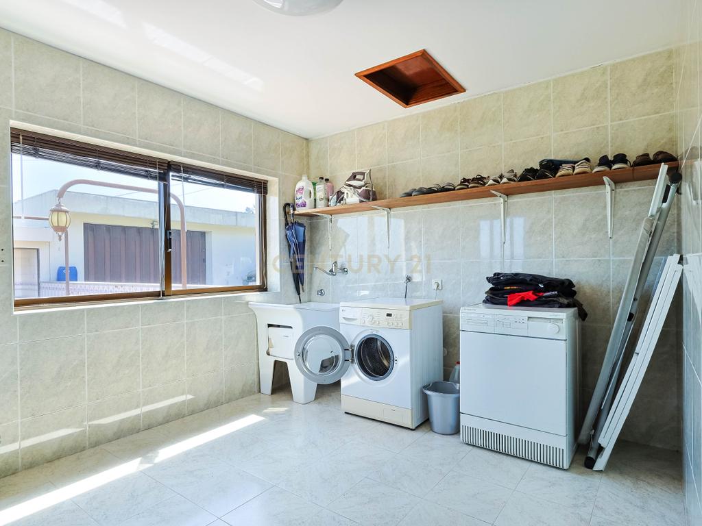 Moradia T4 em Fornelo Vairão - Vila do Conde - Image 42