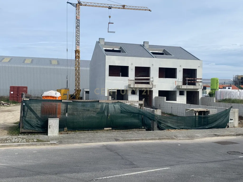 Lote 1 junto à Rua Oriental e A28, para construção de moradia - Image 14