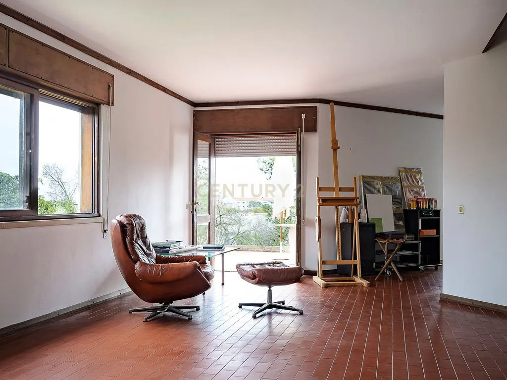 Moradia Contemporânea dos Anos 70 em Brancanes, Setúbal - Image 17