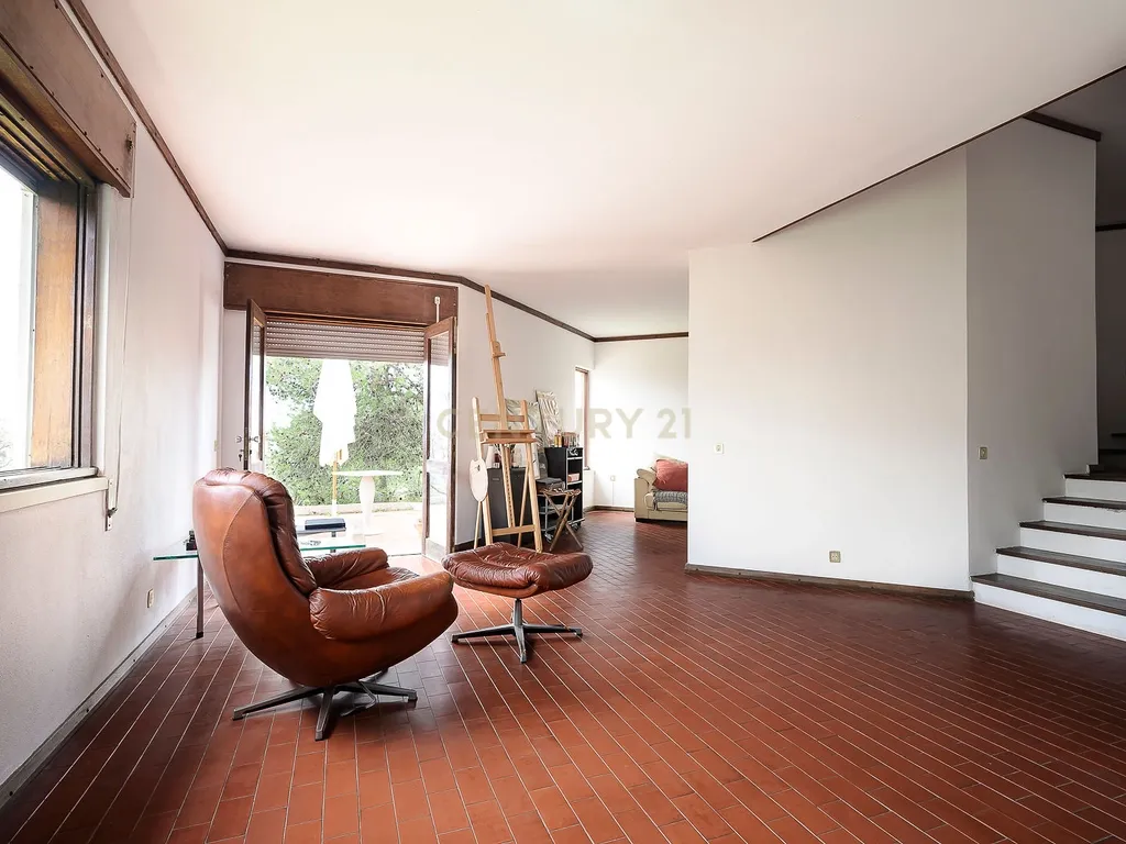 Moradia Contemporânea dos Anos 70 em Brancanes, Setúbal - Image 28