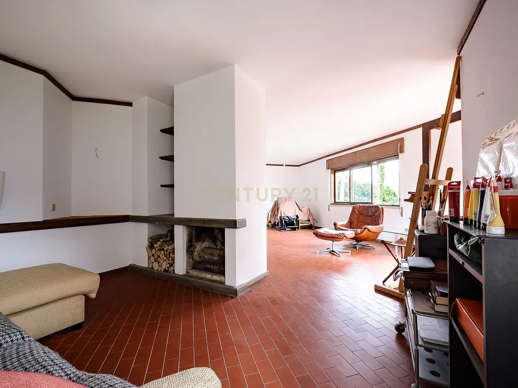 Moradia Contemporânea dos Anos 70 em Brancanes, Setúbal - Image 19